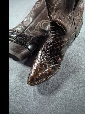 Cowtown Vintage Brown Alligator Belly Western Cowboy Boots